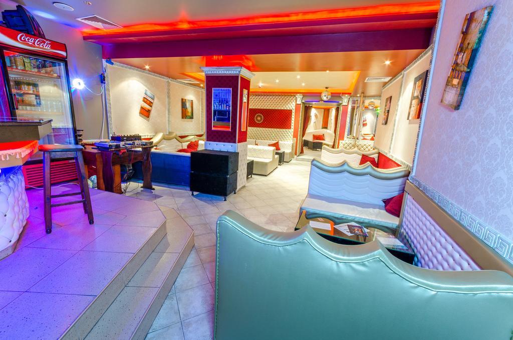 Hotel Cosmos Asenovgrad Extérieur photo