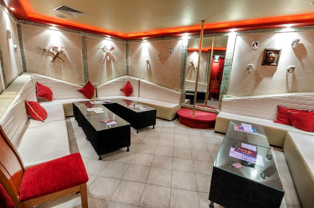 Hotel Cosmos Asenovgrad Extérieur photo