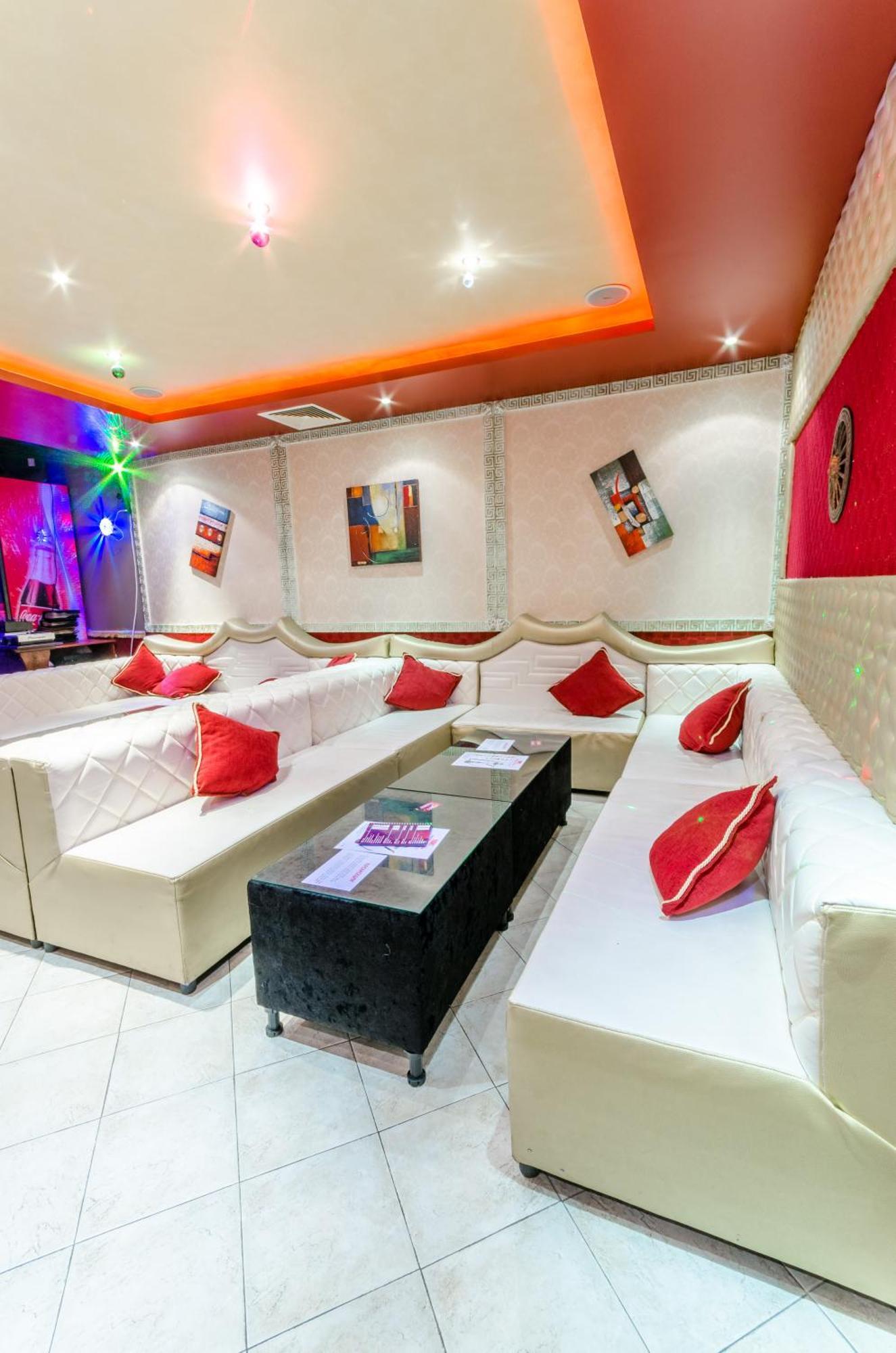 Hotel Cosmos Asenovgrad Extérieur photo
