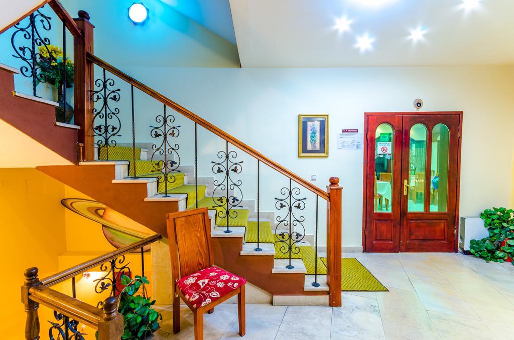Hotel Cosmos Asenovgrad Extérieur photo