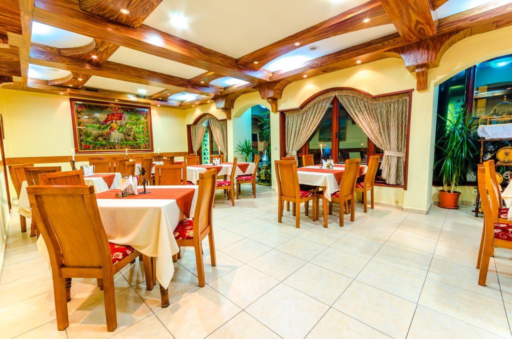 Hotel Cosmos Asenovgrad Extérieur photo