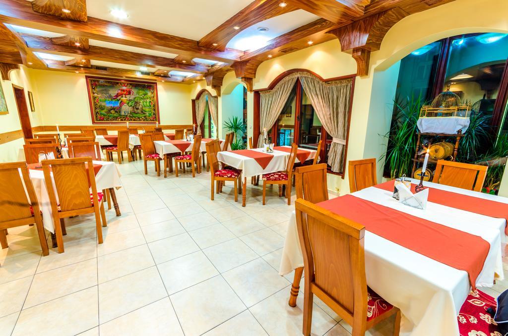 Hotel Cosmos Asenovgrad Extérieur photo