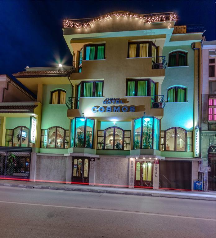 Hotel Cosmos Asenovgrad Extérieur photo